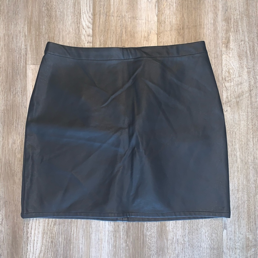 Faux leather mini skirt, never worn